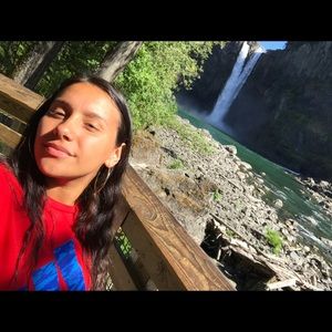 Meet your Posher, Serena